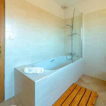 Feriehus Des Amarylis - 3 Bedrooms, Parking, And Garden Aix-les-Bains