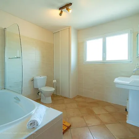 Des Amarylis - 3 Bedrooms, Parking, And Garden Feriehus Aix-les-Bains