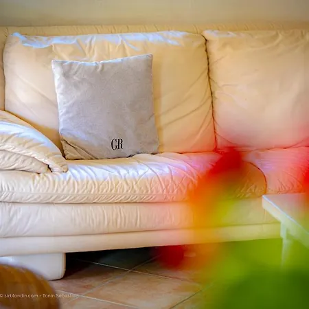 Feriehus Des Amarylis - 3 Bedrooms, Parking, And Garden