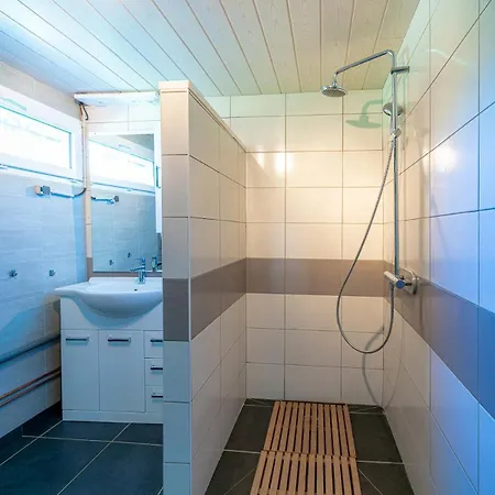 Des Amarylis - 3 Bedrooms, Parking, And Garden Дом отдыха *